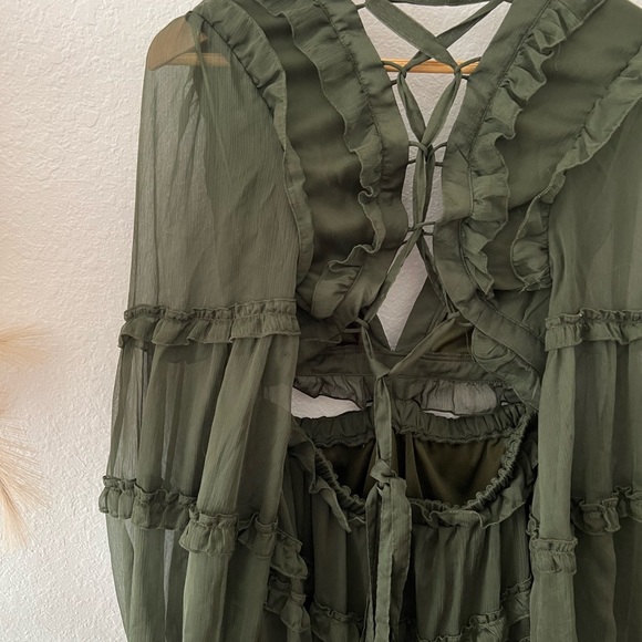Vici | Green Dress - Picture 6 of 11